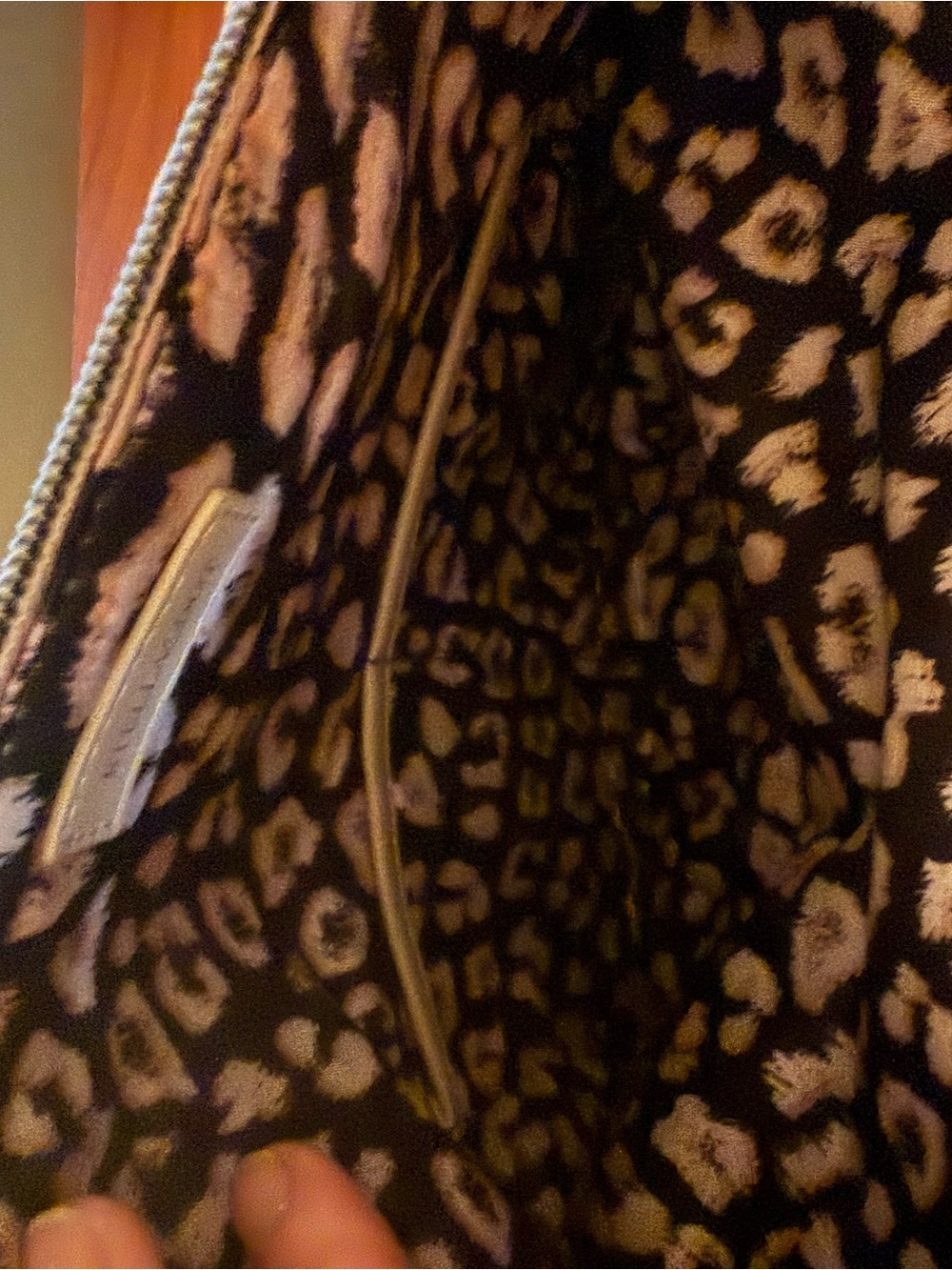 Stella & Dot Textured Cream Quilted Style Crossbody with Adjustable Strap NWOT - Picture 5 of 7